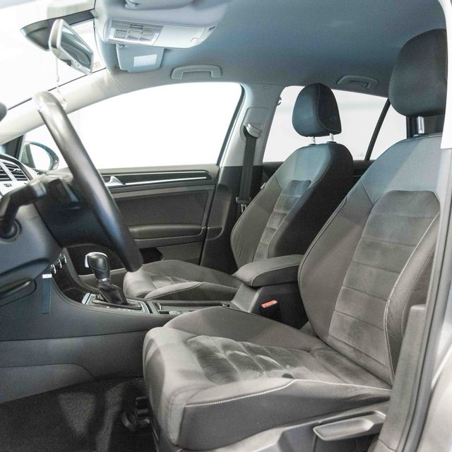 Volkswagen Golf  RLINE 