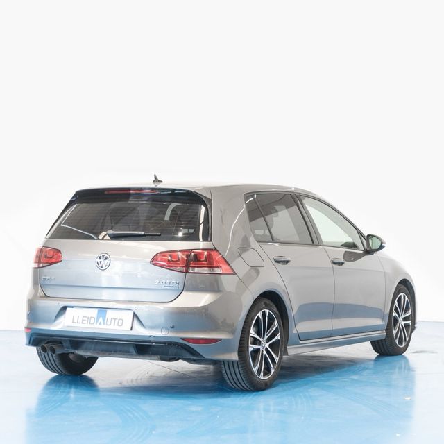 Volkswagen Golf  RLINE 