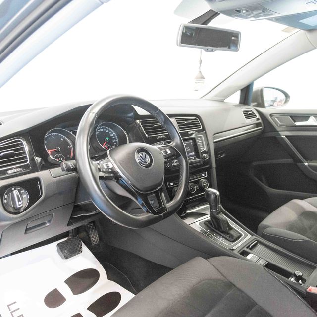 Volkswagen Golf  RLINE 