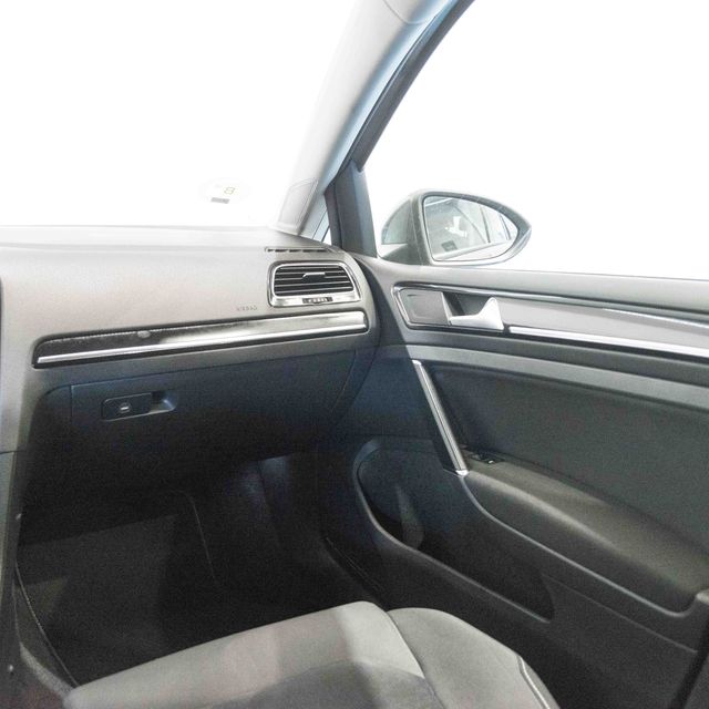 Volkswagen Golf  RLINE 