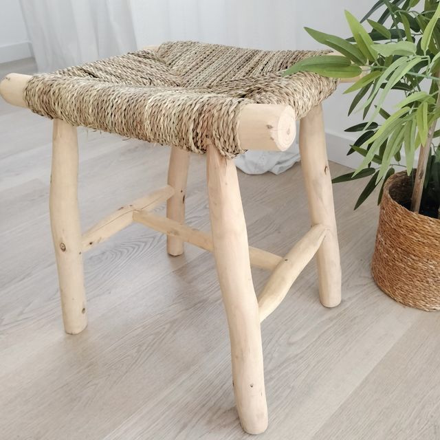 Banqueta de madeira artesanal estilo Boho