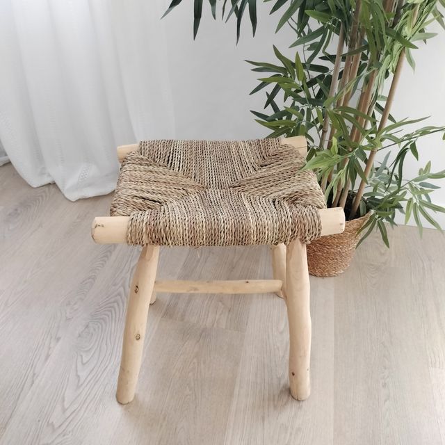 Banqueta de madeira artesanal estilo Boho