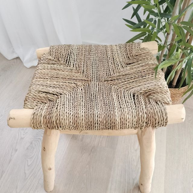 Banqueta de madeira artesanal estilo Boho