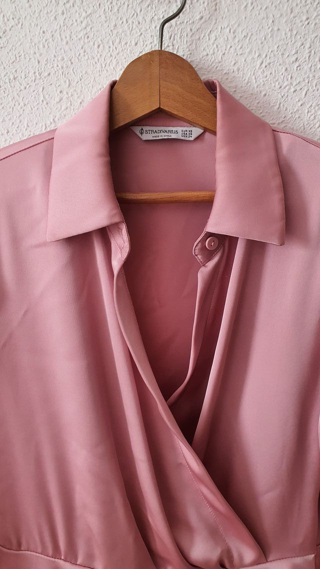 Vestido Stradivarius rosa