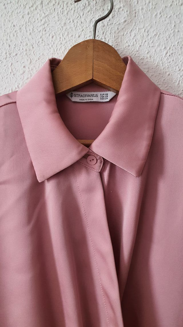 Vestido Stradivarius rosa