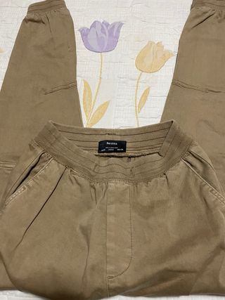 Pantalones cargo marrón