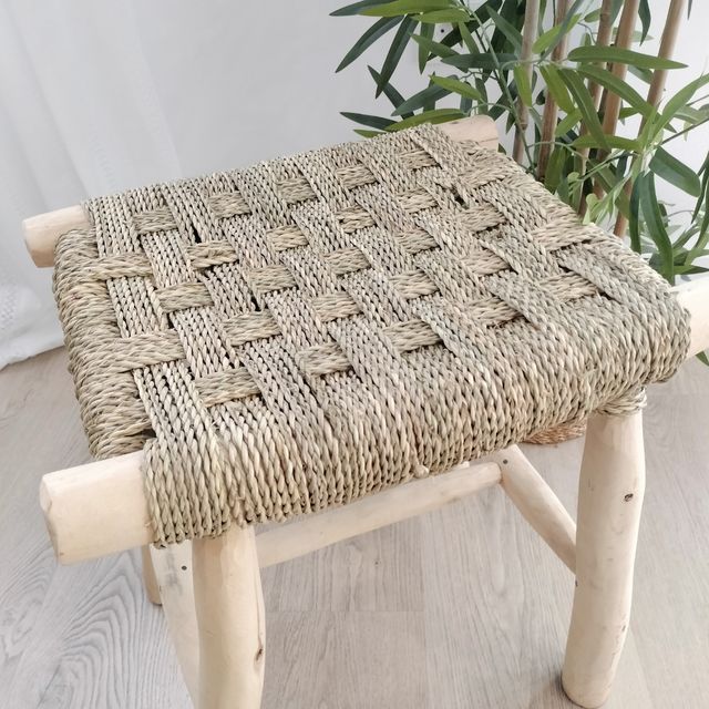 Banqueta de madeira artesanal estilo Boho