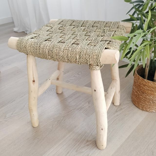 Banqueta de madeira artesanal estilo Boho