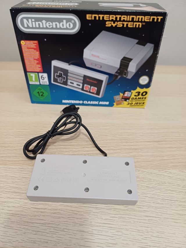 NES Classic Mini - Nintendo