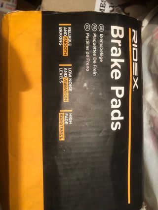 Pastillas de freno delanteras RIDEX 402B009