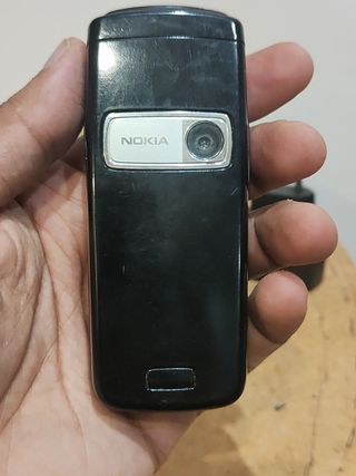 Nokia 6020 negro con cargador