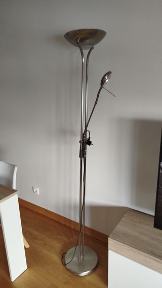 Lámpara pie moderna - metal