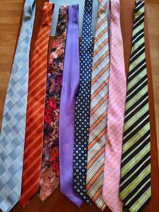8 Corbatas - Colores Variados