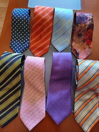 8 Corbatas - Colores Variados