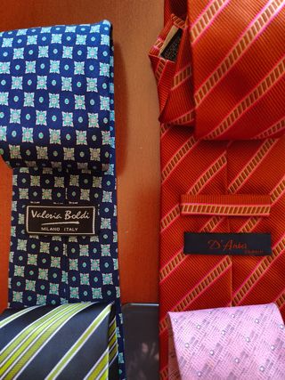 8 Corbatas - Colores Variados