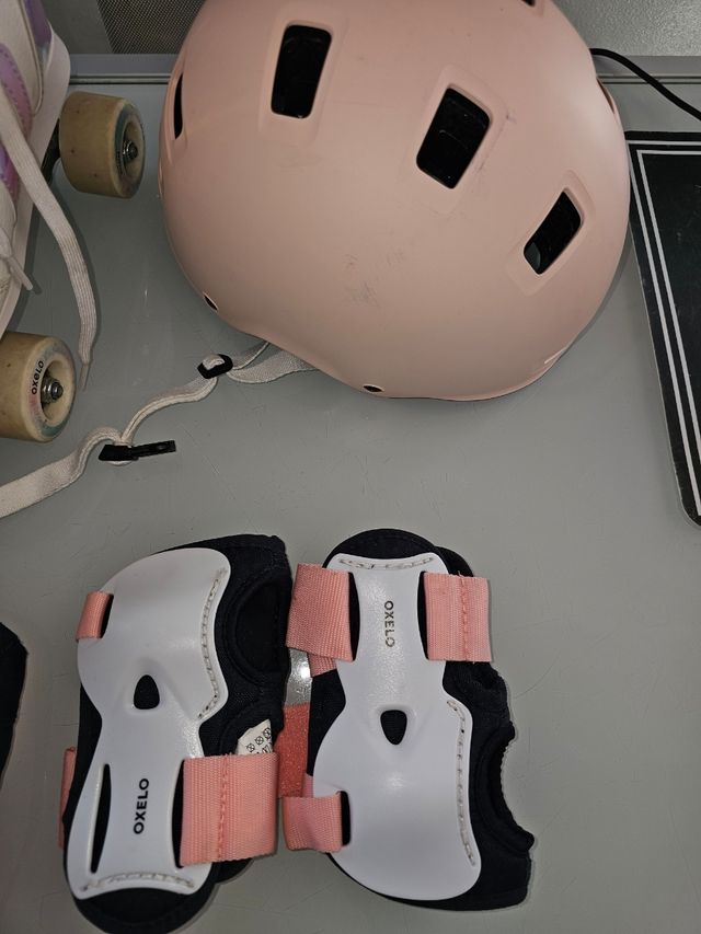 Pattini 4 ruote Oxelo + Casco Rosa+ protezioni