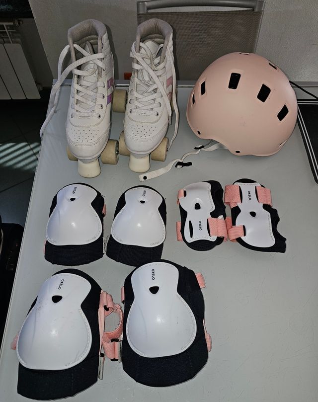 Pattini 4 ruote Oxelo + Casco Rosa+ protezioni