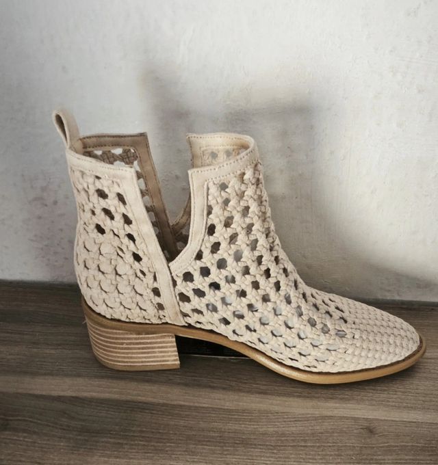 Botines TXI beige verano