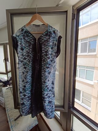 Vestido gasa midi talla grande azul y negro