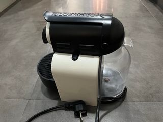 Cafetera Nespresso cápsulas