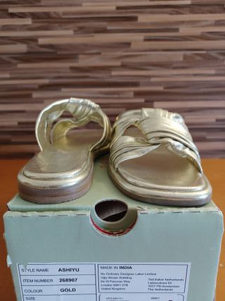 Mules doradas TED BAKER, talla 36.5