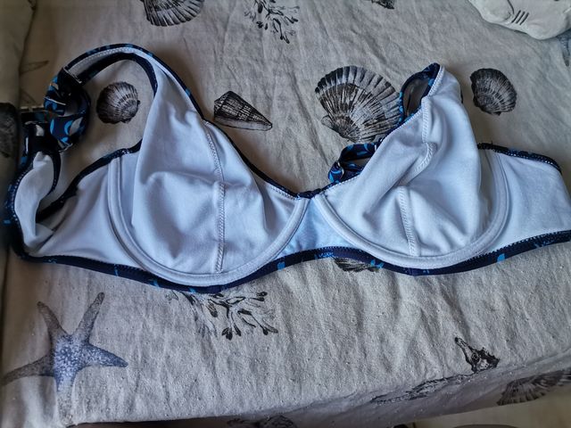 Bikini blu taglia 50
