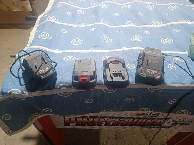 2 Baterías + 2 Cargadores Parkside X20V