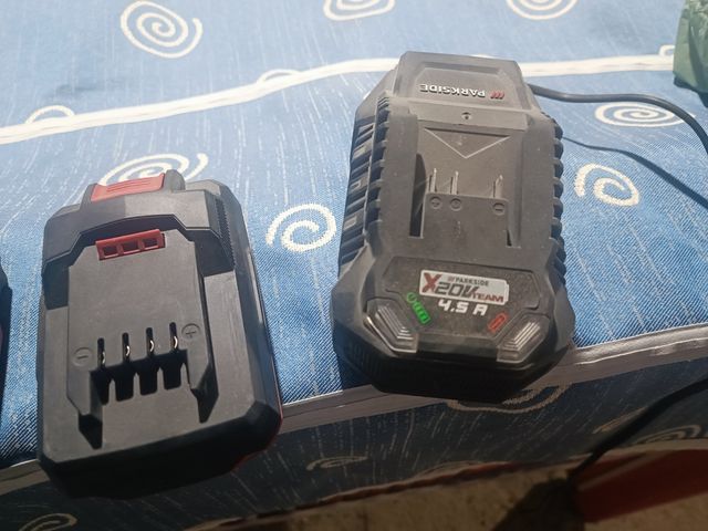 2 Baterías + 2 Cargadores Parkside X20V