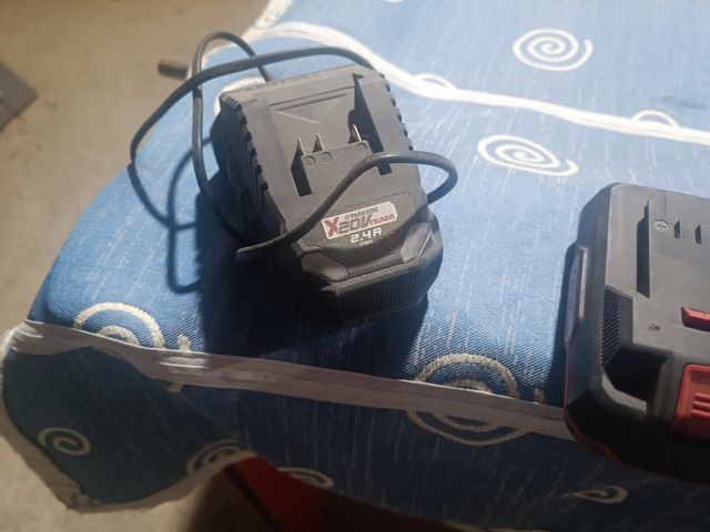 2 Baterías + 2 Cargadores Parkside X20V