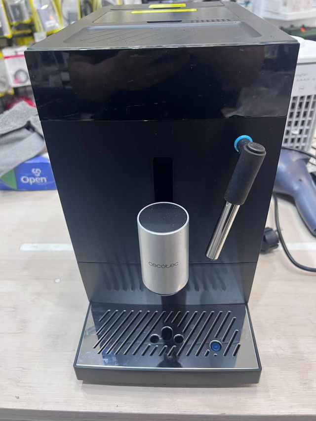 Cecotec Caffettiera Superautomatica Compacta Cumbia