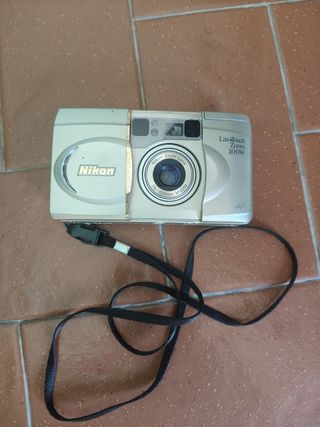 Nikon Lite Touch Zoom 100w + Custodia
