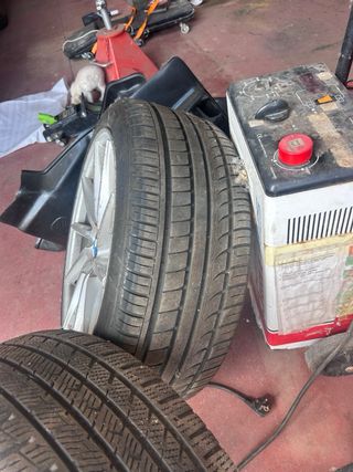 3 llantas BMW 18" usadas