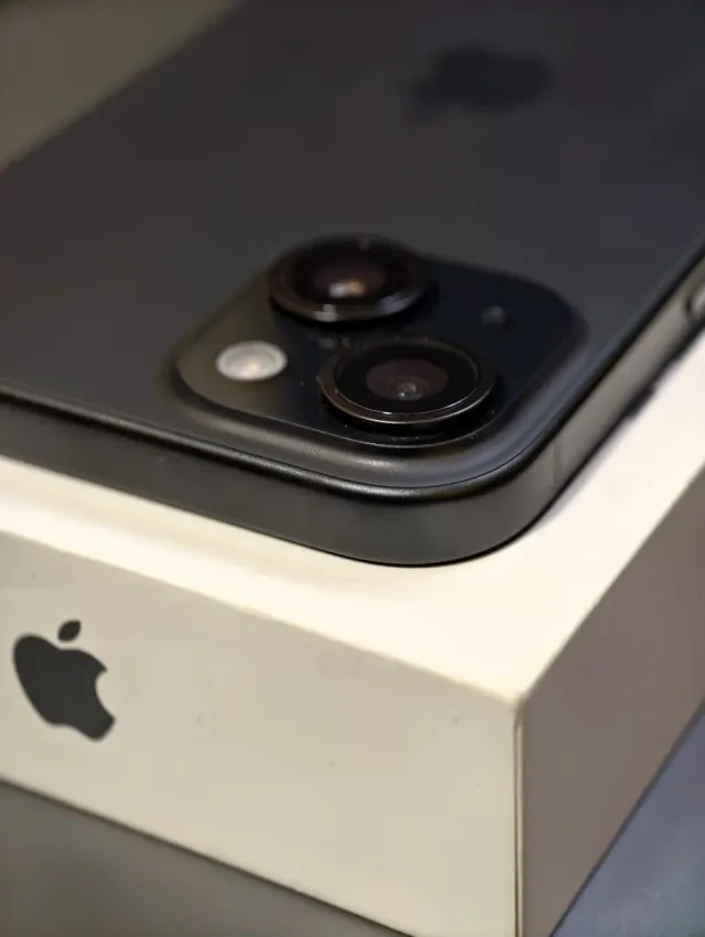 iPhone 15 Preto 128GB