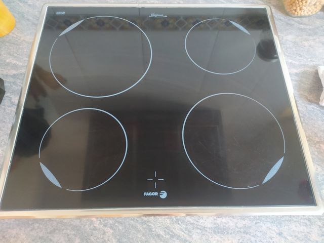 Horno Fagor y vitrocerámica Balay