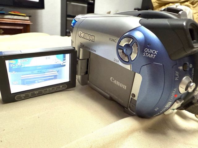 Canon DC210 miniDV: videocamera