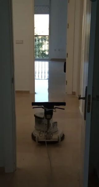 Abrillantador de suelos Mijas