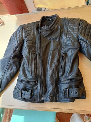 Chaqueta y chaleco piel motorista