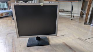 Monitor LG Flatron L1919S - VGA
