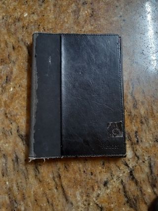 Lector ebook Sony PRS-T1 rojo
