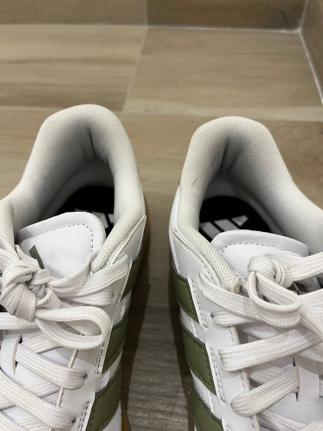 Zapatillas Adidas Courtblock Talla 41