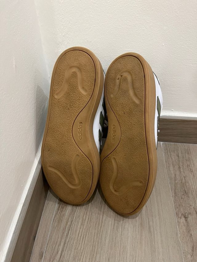 Zapatillas Adidas Courtblock Talla 41