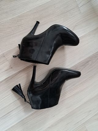 Botines negros tacón alto 37
