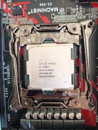 Placa base MACHINIST RS9 + E5 2680 V4 + 64GB RAM