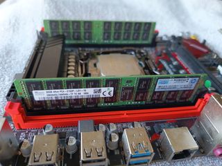 Placa base MACHINIST RS9 + E5 2680 V4 + 64GB RAM