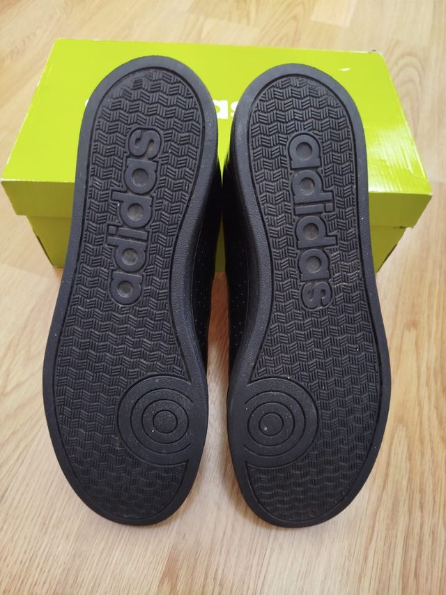 ADIDAS NEO ADVANTAGE CLEAN VS NÚM 43