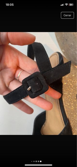Tacones plataforma negros y dorados
