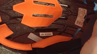 Casco bici + protezioni: usato Btwin