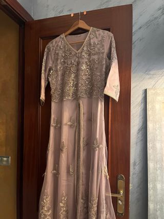 Traje Marroquí Morado/Dorado