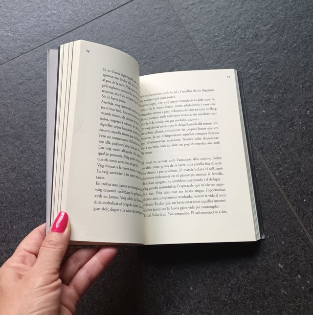 La casa de la torre (Narrativa Singular) (Catal...