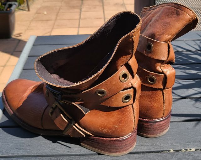 Botines piel marrón planos Querol